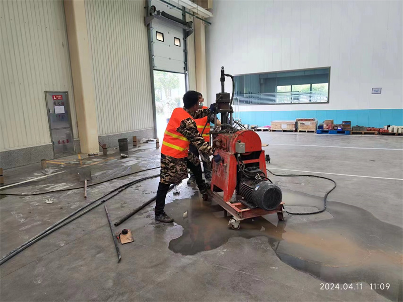 白城厂房地面下沉塌陷注浆加固施工